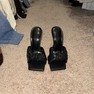 Forever 21 Black Knotted Mules